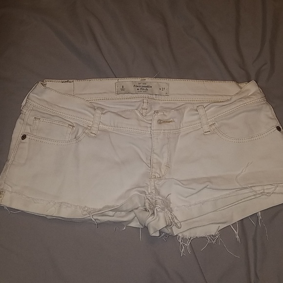 White cut off shorts - Picture 1 of 4
